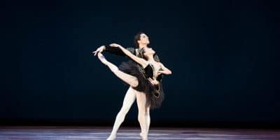 Aaron Anker and Yuka Iseda in Black Swan Pas de Deux | Photo: Alexander Iziliaev