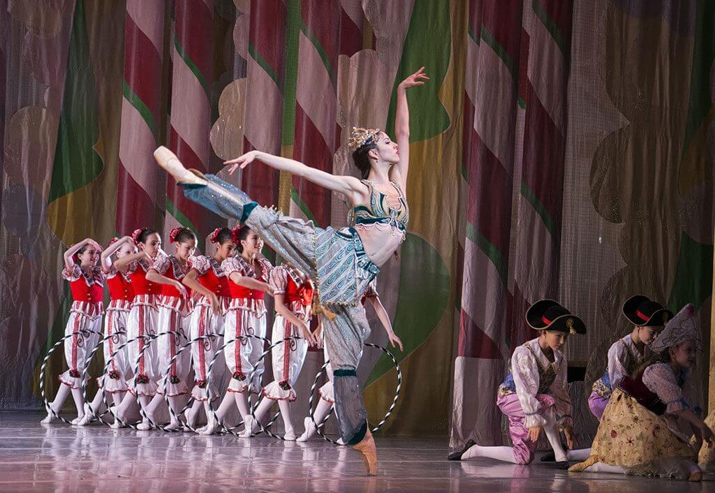 Dayesi Torriente and artists of Philadelphia Ballet | Photo: Arian Molina Soca