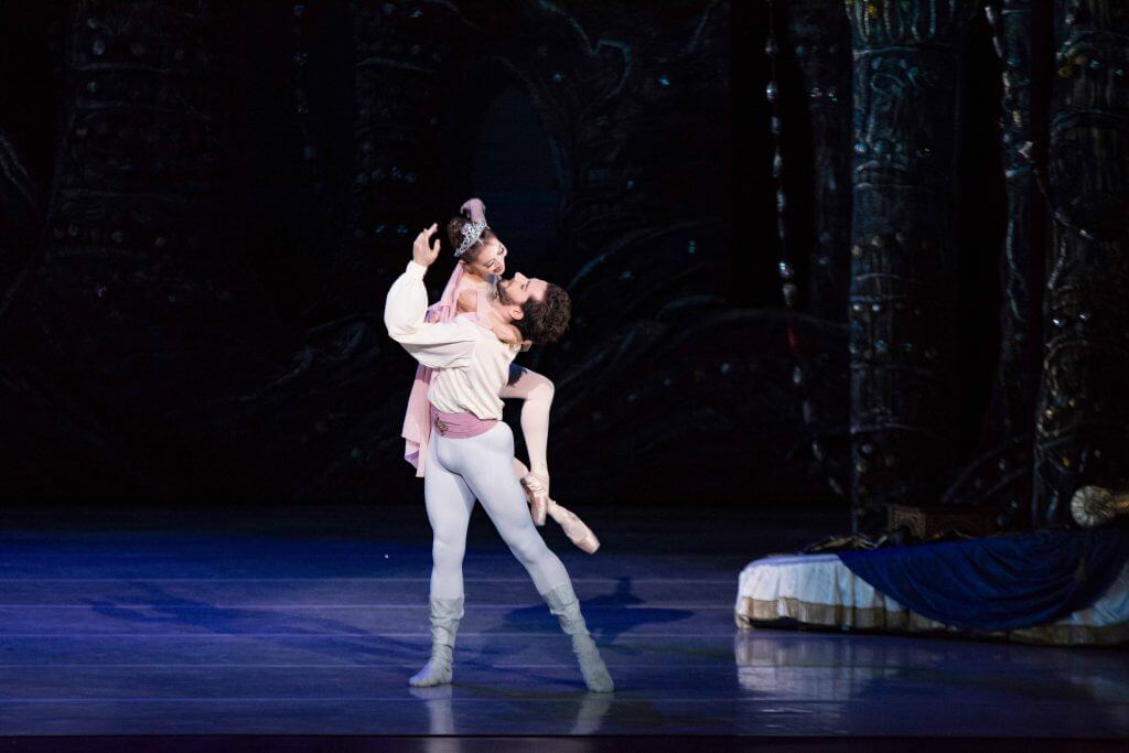 Yuka Iseda and Craig Wasserman in Angel Corella's Le Corsaire | Photo: Alexander Iziliaev